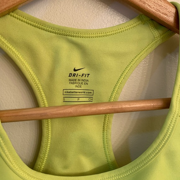 💕 FREE for any purchase! 3 for$50 nike sports bra Nike neon yellow sports bra - Picture 4 of 4